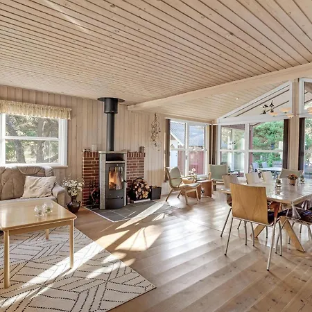 Superbe Maison De 3 Chambres À Blåvand *
